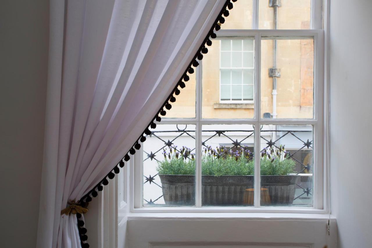1 Bed Georgian Apartment In Bath City Centre Exterior photo